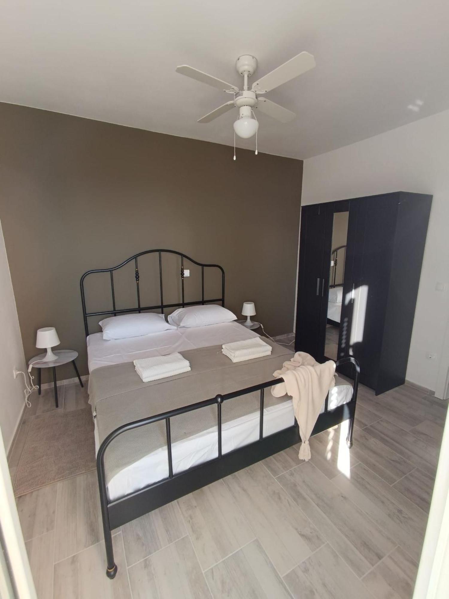 Apartments Matosevic-Pag Pag Town Dış mekan fotoğraf